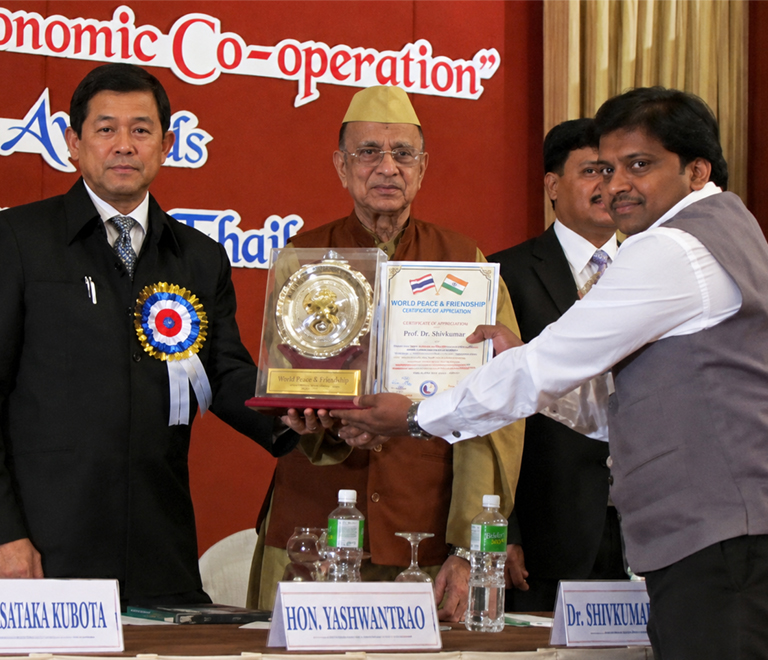 award7.jpg